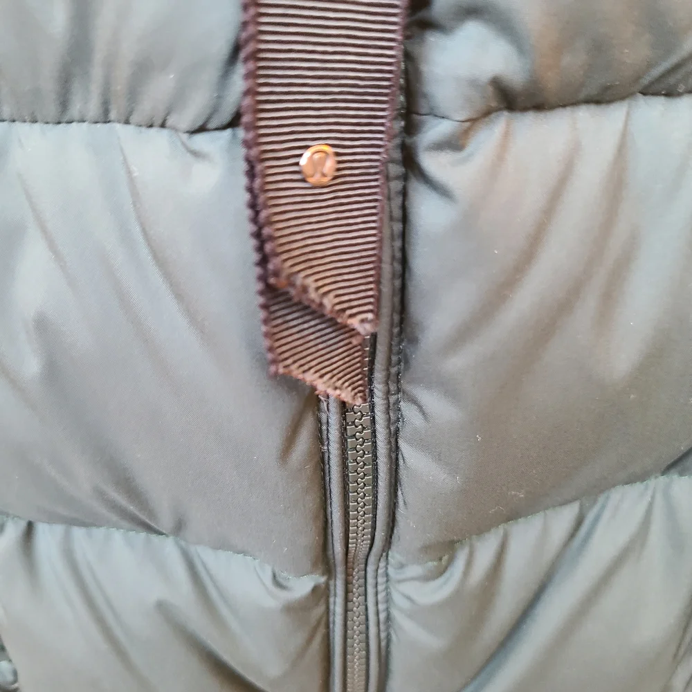 lululemon Quilted Puffy Vest - Picture 8 of 10